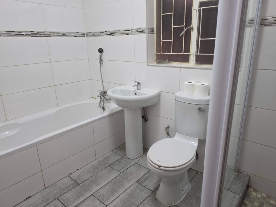3 Bedroom Property for Sale in Rhodesdene Northern Cape